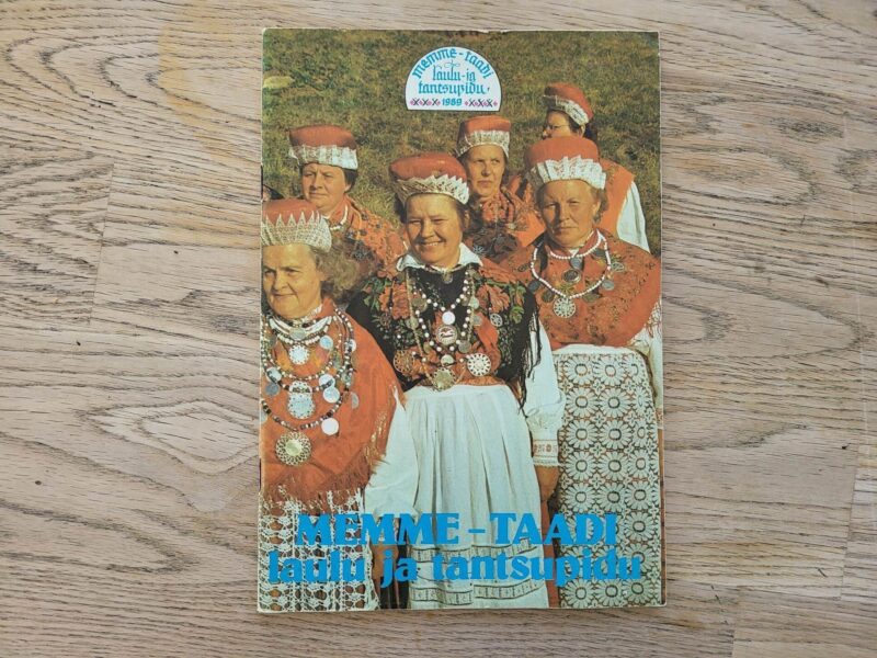 100925410 Memme-taadi laulu- ja tantsupidu Tallinna Lauluväljakul