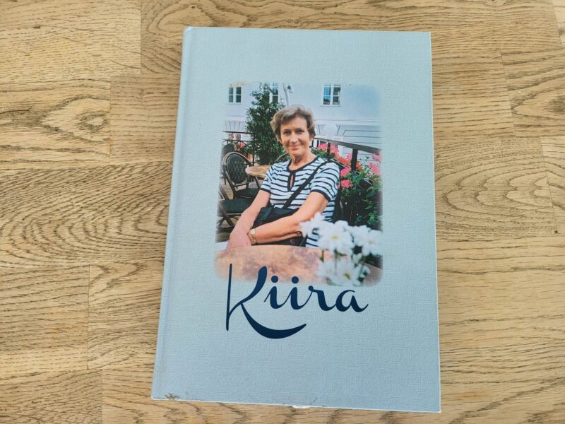 101029575 Kiira . Mälestusraamat raadioajakirjanik Kiira Khanist