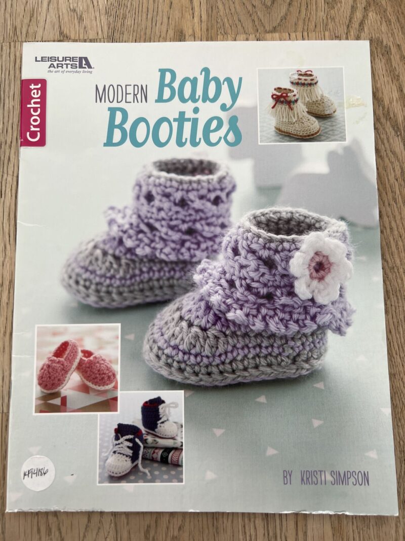 101110504 Modern Baby Booties