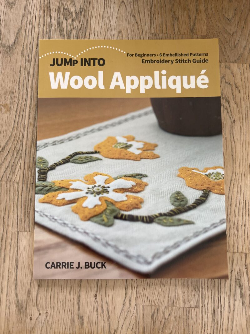 103422112 Wool Appliqué