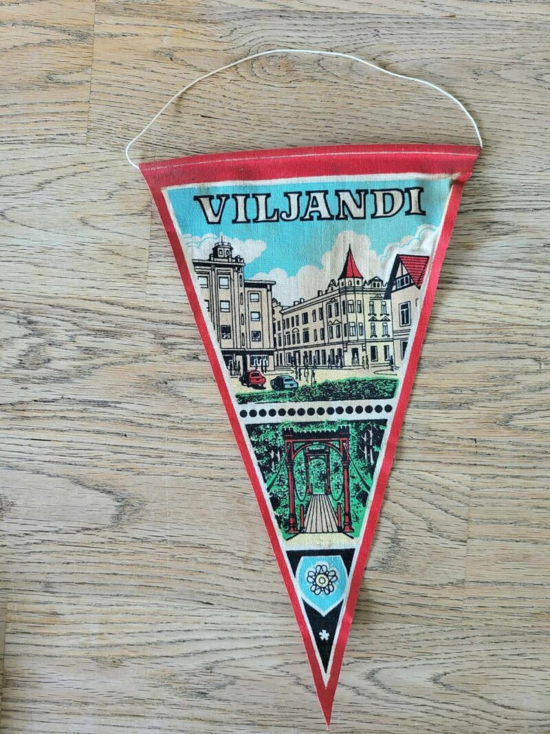 103485045 Viljandi vimpel