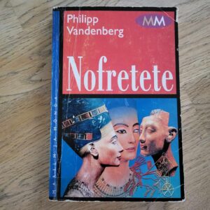 104288715 Nofretete . Philipp Vandenberg