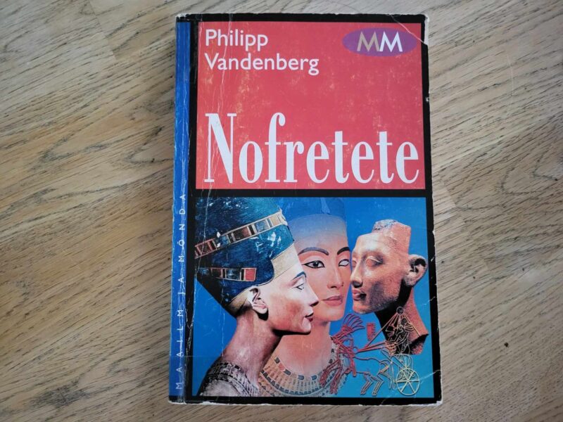 104288715 Nofretete . Philipp Vandenberg