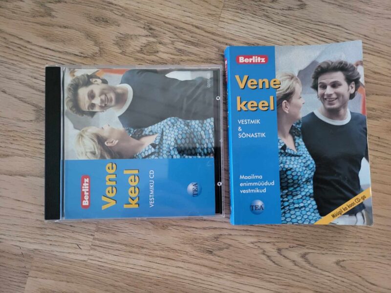 104771286 Vene keel . Berlitz . vestmik kaasas CD
