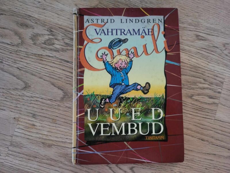 104771475 Vahtramäe Emili uued vembud . Astrid Lindgren