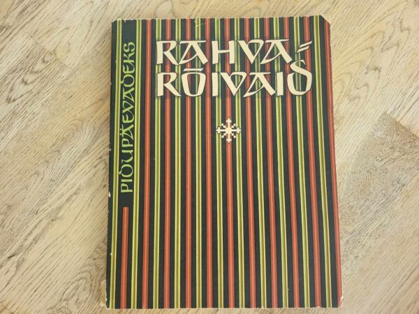 Rahvarõivaid pidupäevadeks . 1960