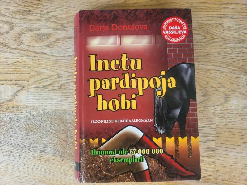105820986 Inetu pardipoja hobi . Darja Dontsova