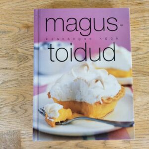 106388120 Magustoidud . Kaasaegne köök
