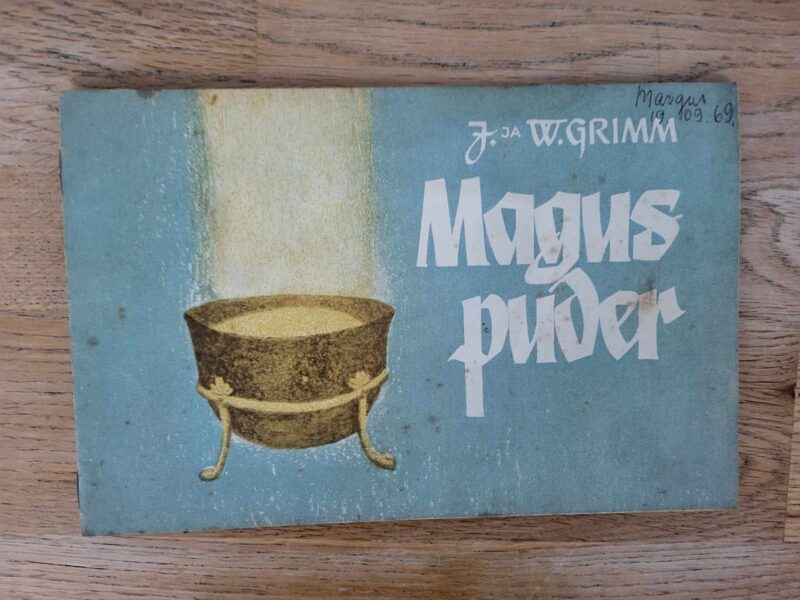 Magus puder . Jakob Grimm ja Wilhelm Grimm