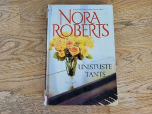 Unistuste tants . Nora Roberts