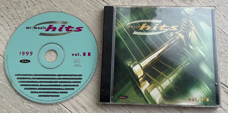 107227200 Mr Music Hits . 2000