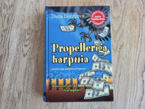 Propelleriga harpüia . Darja Dontsova