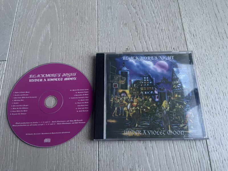 107818554 BlackMore's Night