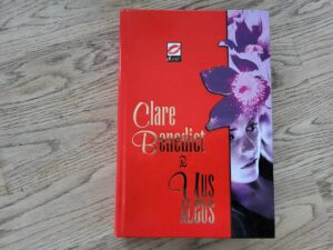 Uus algus . Clare Benedict