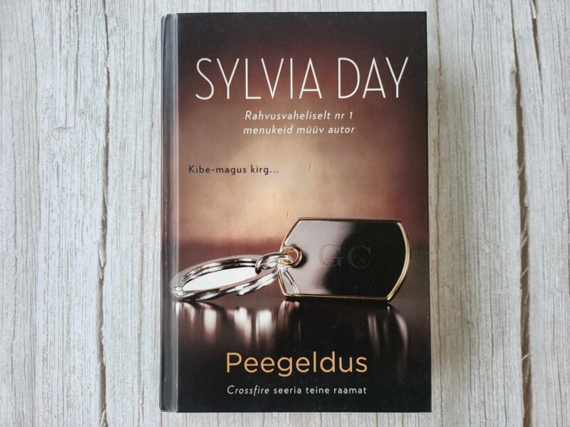 109713294 Peegeldus . Sylvia Day