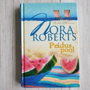 Peidus pool . Nora Roberts