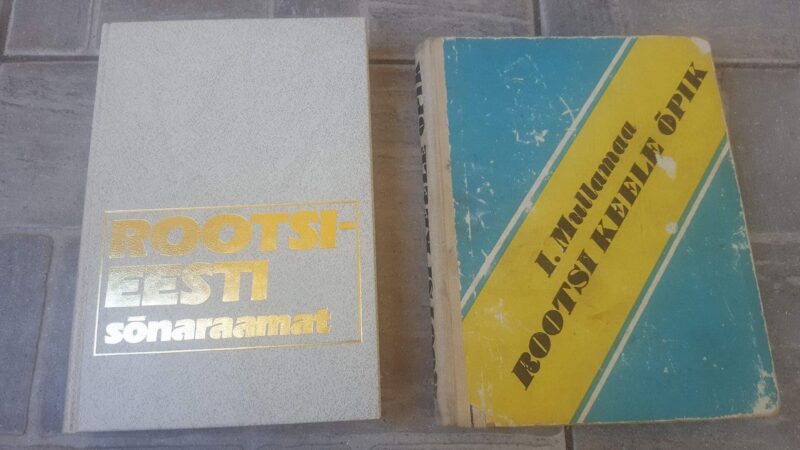 42884595 Rootsi keel . õpik ja sõnaraamat