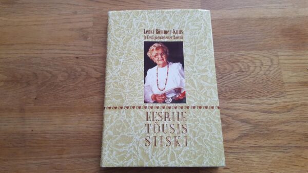 Eesriie tõusis siiski . Karin Saarsen