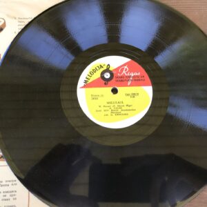 Hällilaul ; Matkamine Šellak 17