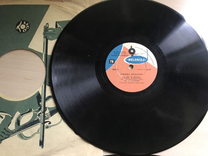 48197679 Jamaika Hällilaul ; Kaks Kalameest Šellak