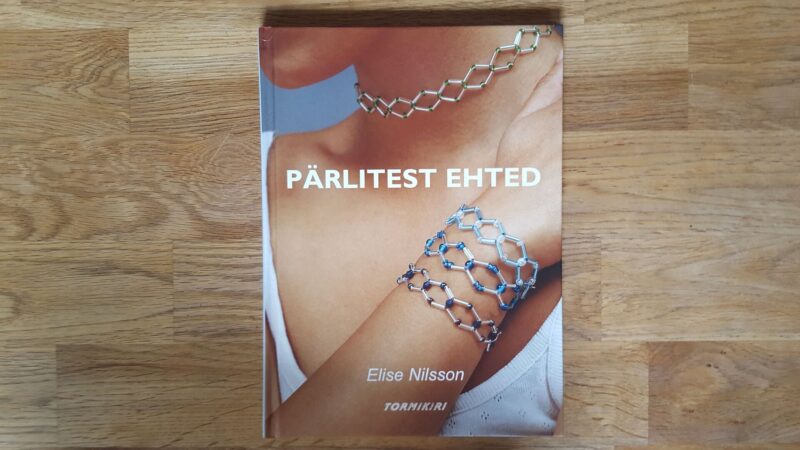 Pärlitest ehted . Elise Nilsson