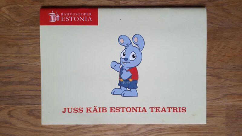 49694746 Juss käib Estonia teatris . Värviraamat