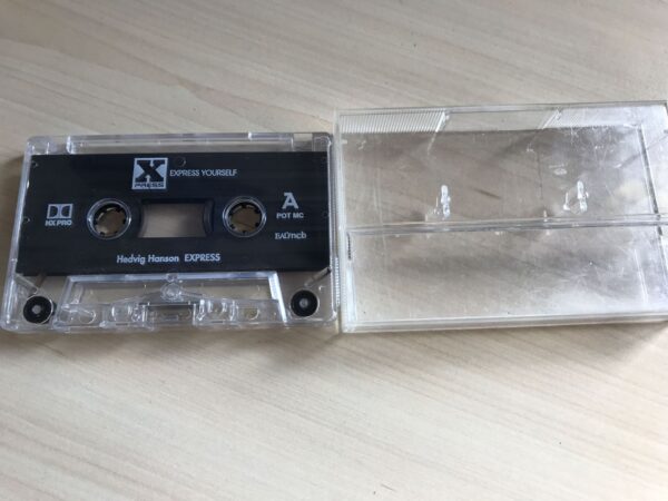 Hedvig Hanson Express Helikassett