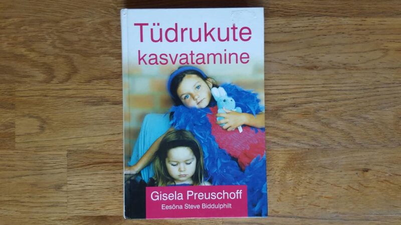 49926440 Tüdrukute kasvatamine