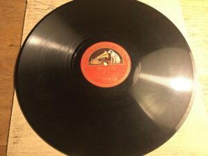 His Masters Voices Itaalia Šellak Plaat 12"