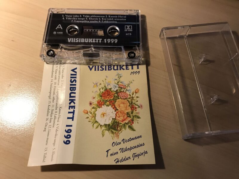 50700832 Viisibukett 1999 Helikassett
