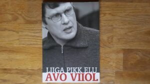 Liiga pikk elu . Avo Viiol