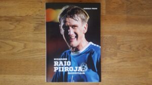 Ninamees Raio Piiroja, õhuvõitleja . Gunnar Press