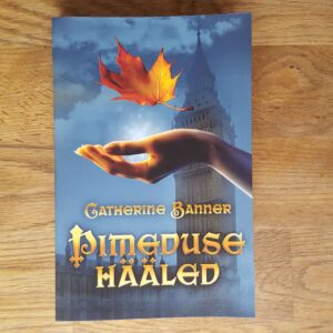 Pimeduse hääled . Catherine Banner