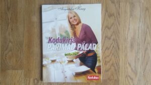 Kodukirja parimad palad . Angeelika Kang