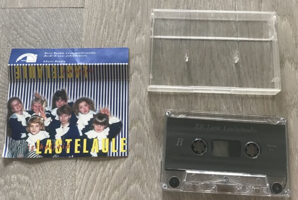 Lastelaule helikassett