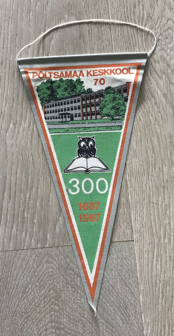 Põltsamaa Keskkool 70 "1687-1987 Vimpel