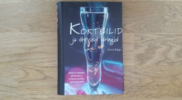 Kokteilid ja õhtused dringid . David Biggs