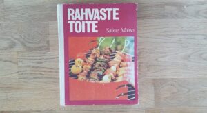 Rahvaste toite . Salme Masso