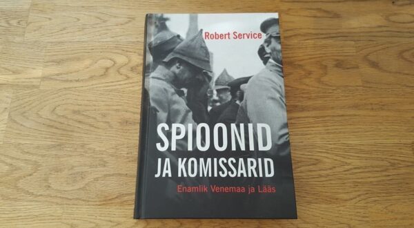 66849391 Spioonid ja komissarid . Robert Service