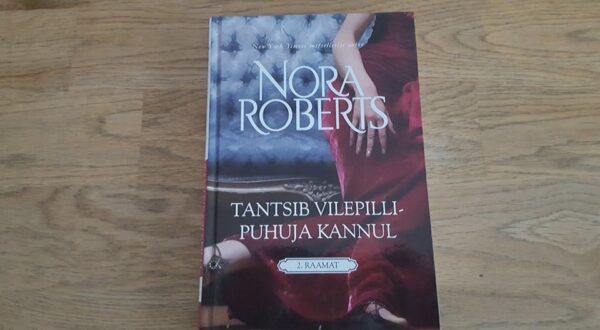 Tantsib vilepillipuhuja kannul . Nora Roberts