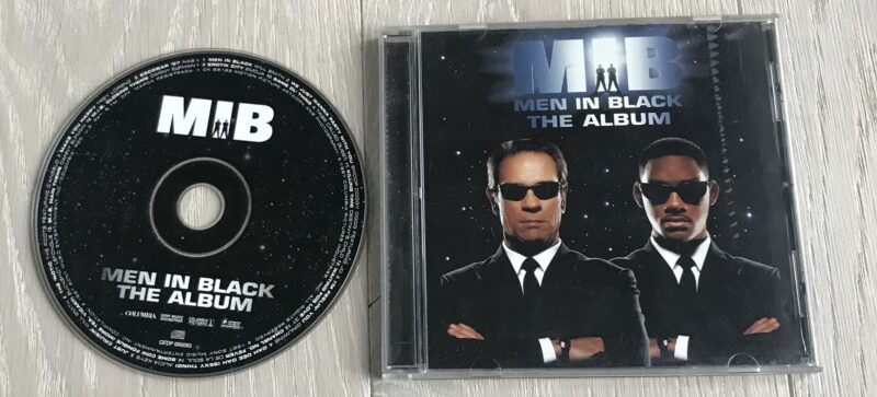 67006507 Men in black - The Album
