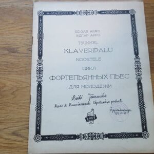 Klaveripalu noortele Edgar Arro