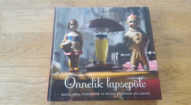 Õnnelik lapsepõlv . Tiia Toomet