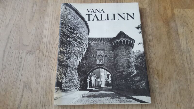 70324045 Vana Tallinn . Erik Raiküla ja Rasmus Kangropool