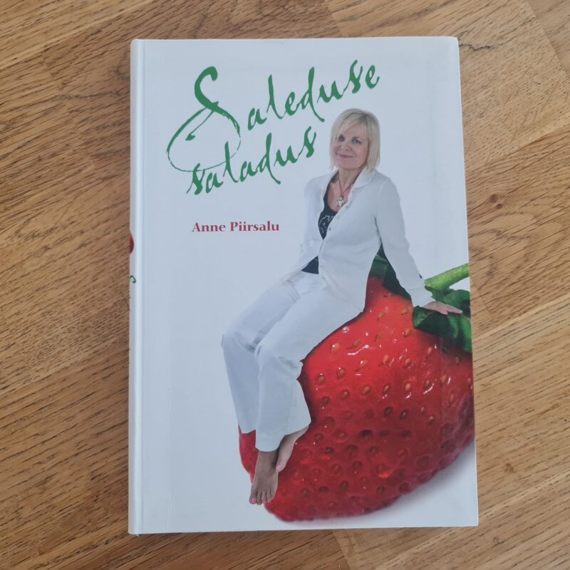 72020246 Saleduse saladus . Anne Piirsalu
