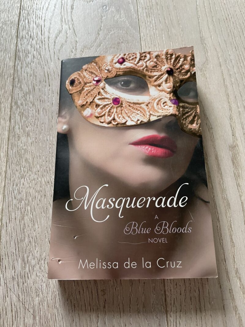 72413653 Melissa De La Cruz Masquerade
