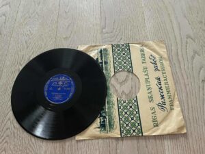 Georg Ots Šellak Grammofoni Plaat
