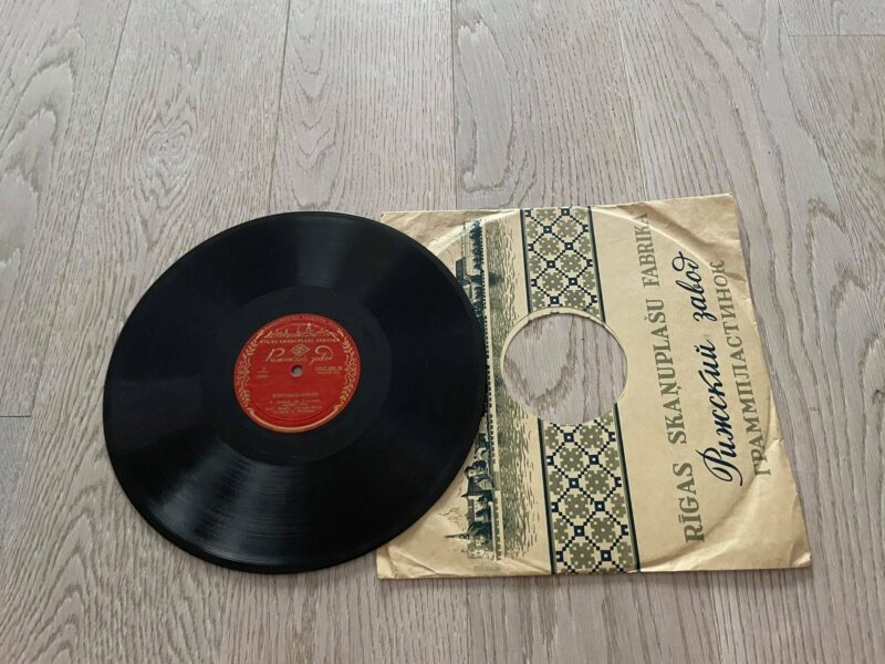 72980472 Georg Ots Rannakolhoosis Šellak Grammofoni Plaat