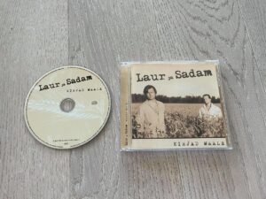 Laur ja Sadam . Kirjad maale
