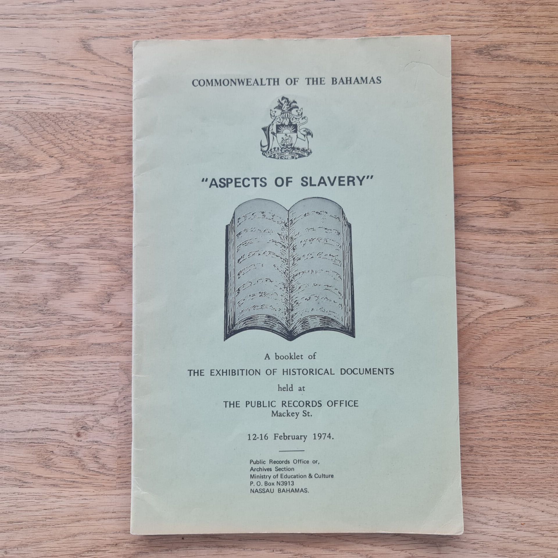 Aspects Of Slavery . Bahamas - Raamatugalerii